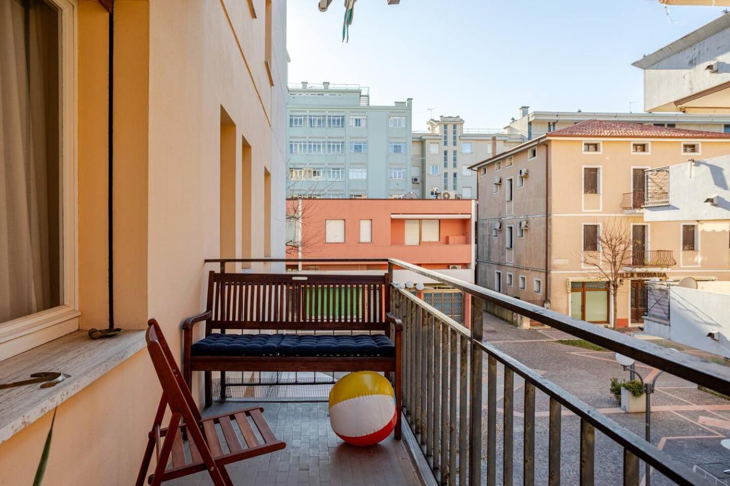Sunny Home, Appartamento In Centro E Vicino Alla Spiaggia Grado Dış mekan fotoğraf